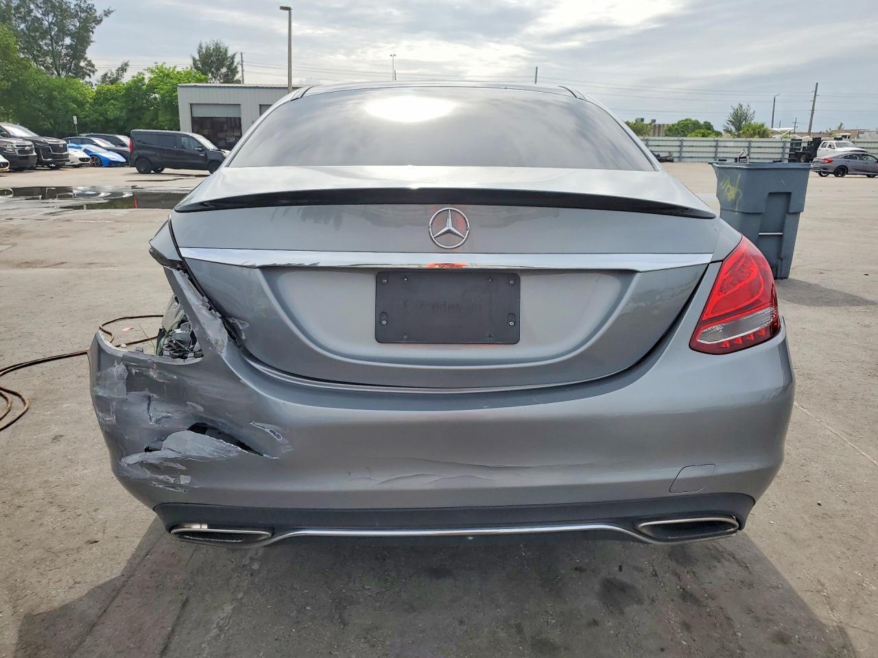 2016 Mercedes-Benz C 300 - Image 6