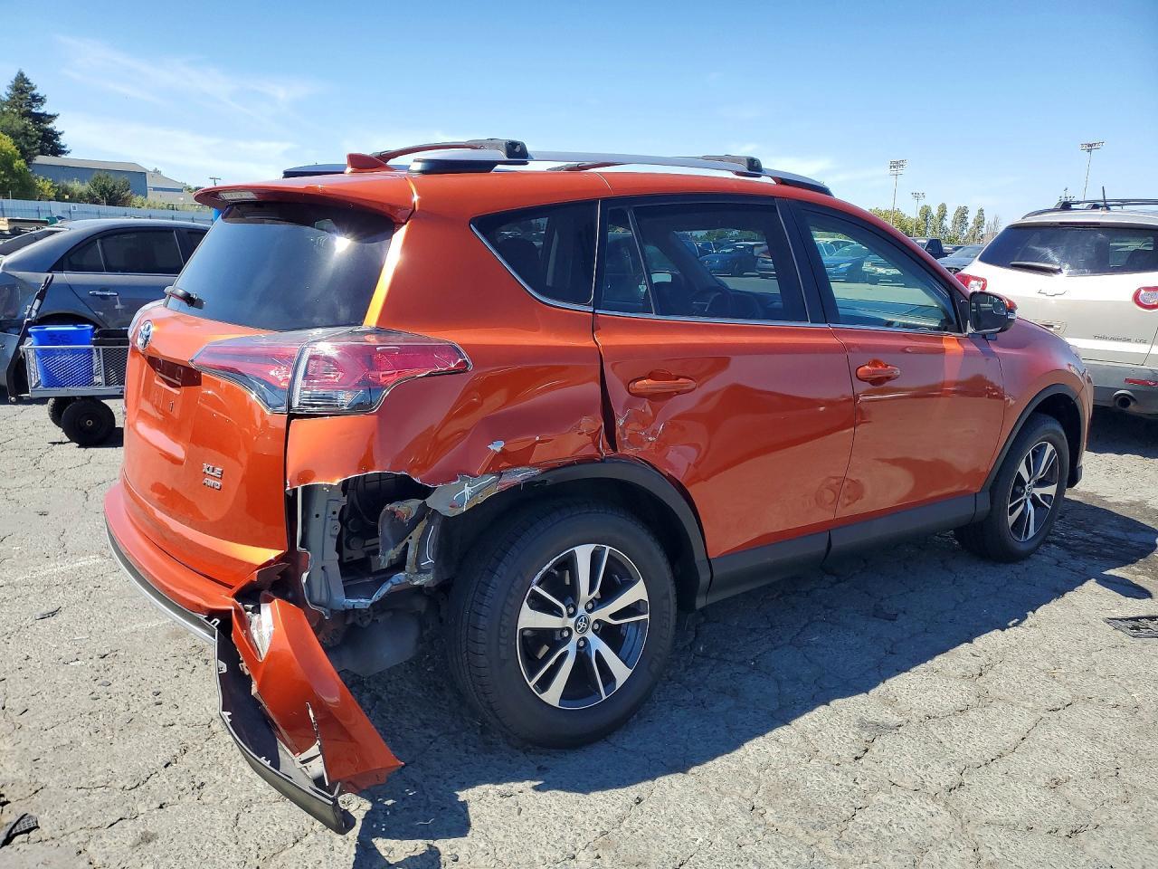 2016 Toyota Rav4 Xle - Фото 3