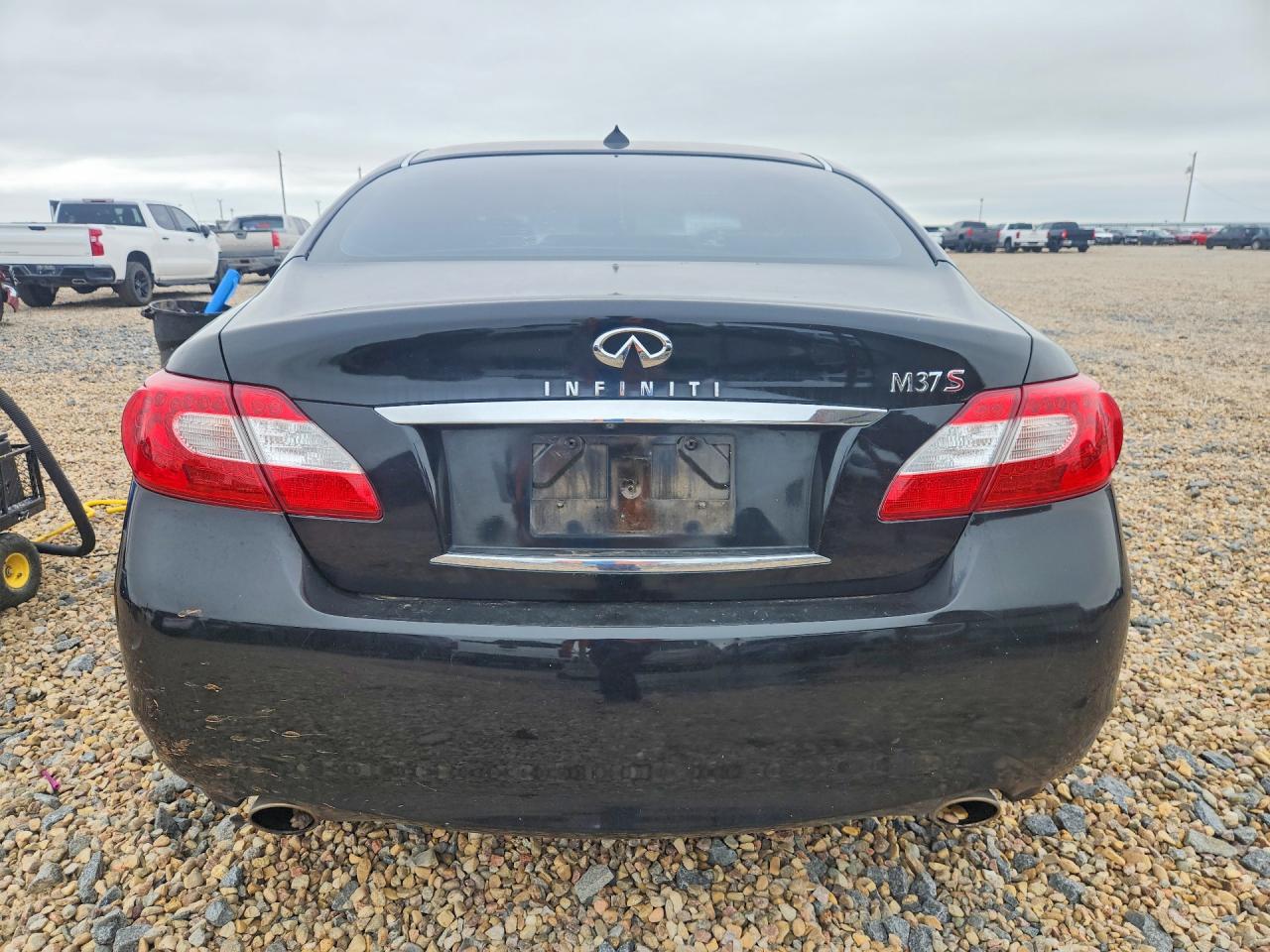 2012 Infiniti M37 Base - Image 6