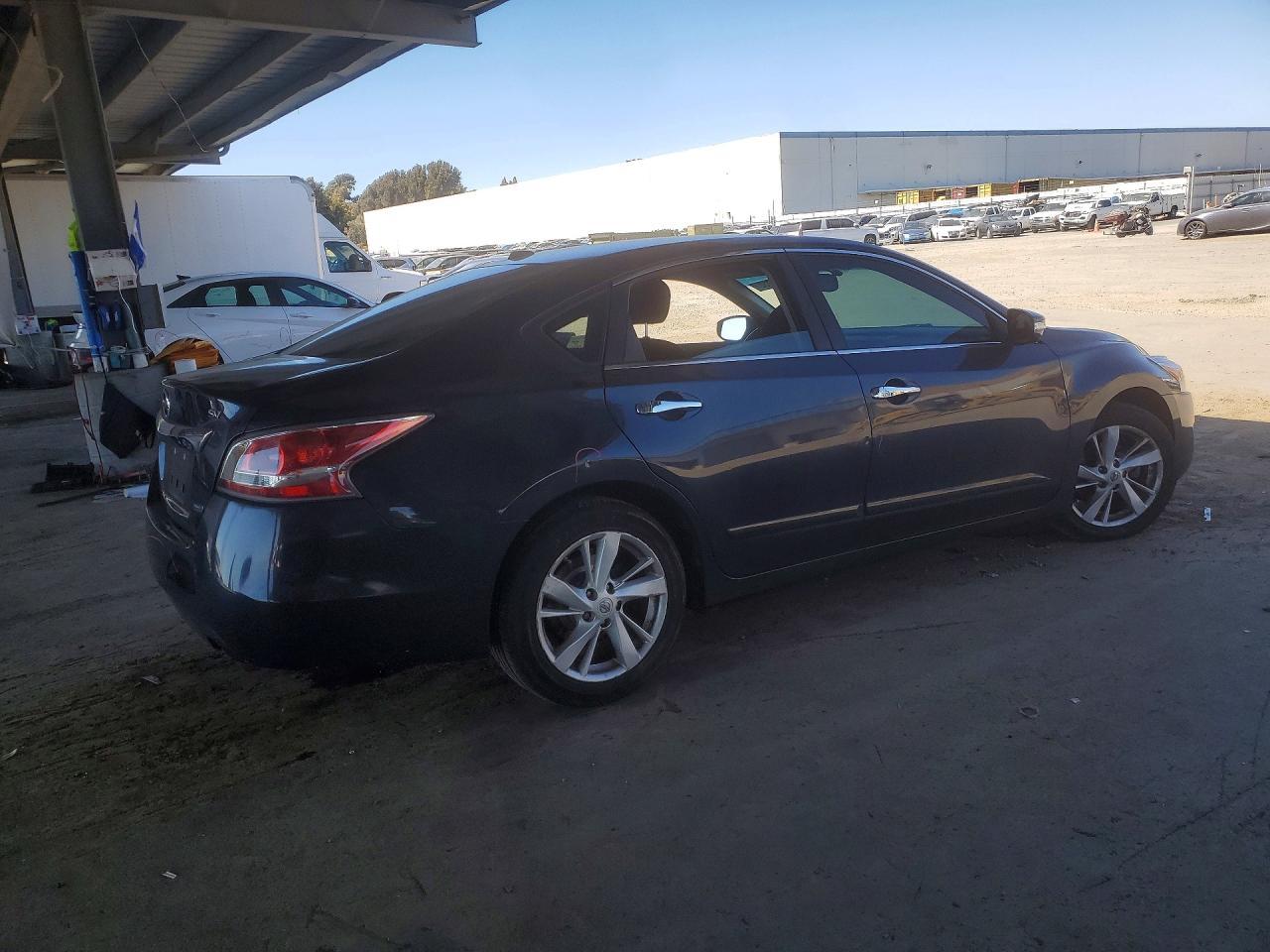 2014 Nissan Altima 2.5 - Фото 3