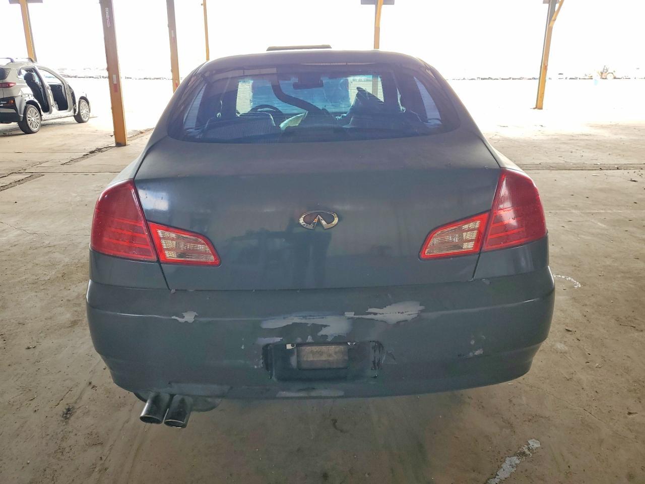 2003 Infiniti G35 Base - Image 6