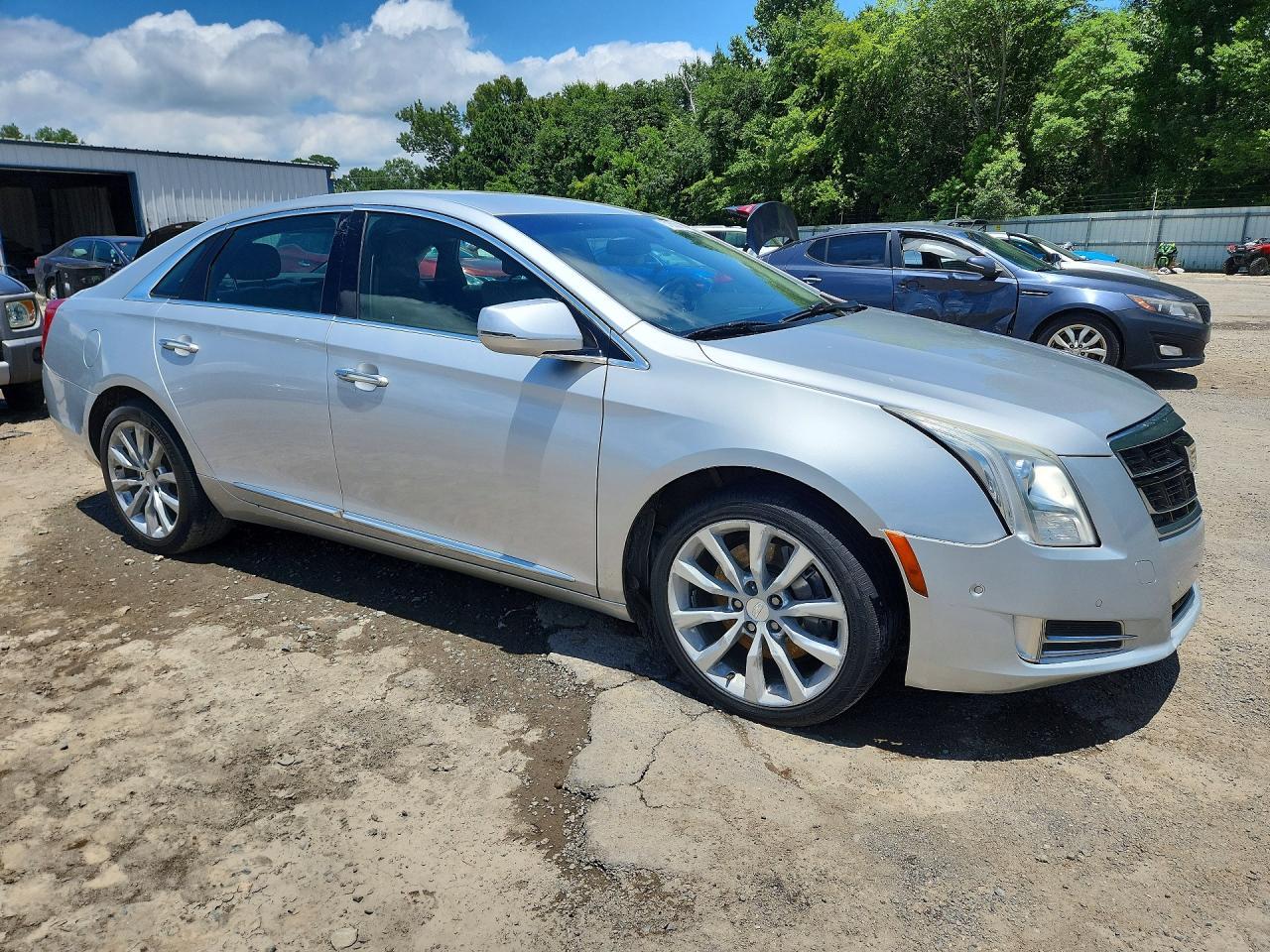 2017 Cadillac Xts Luxury - Image 4