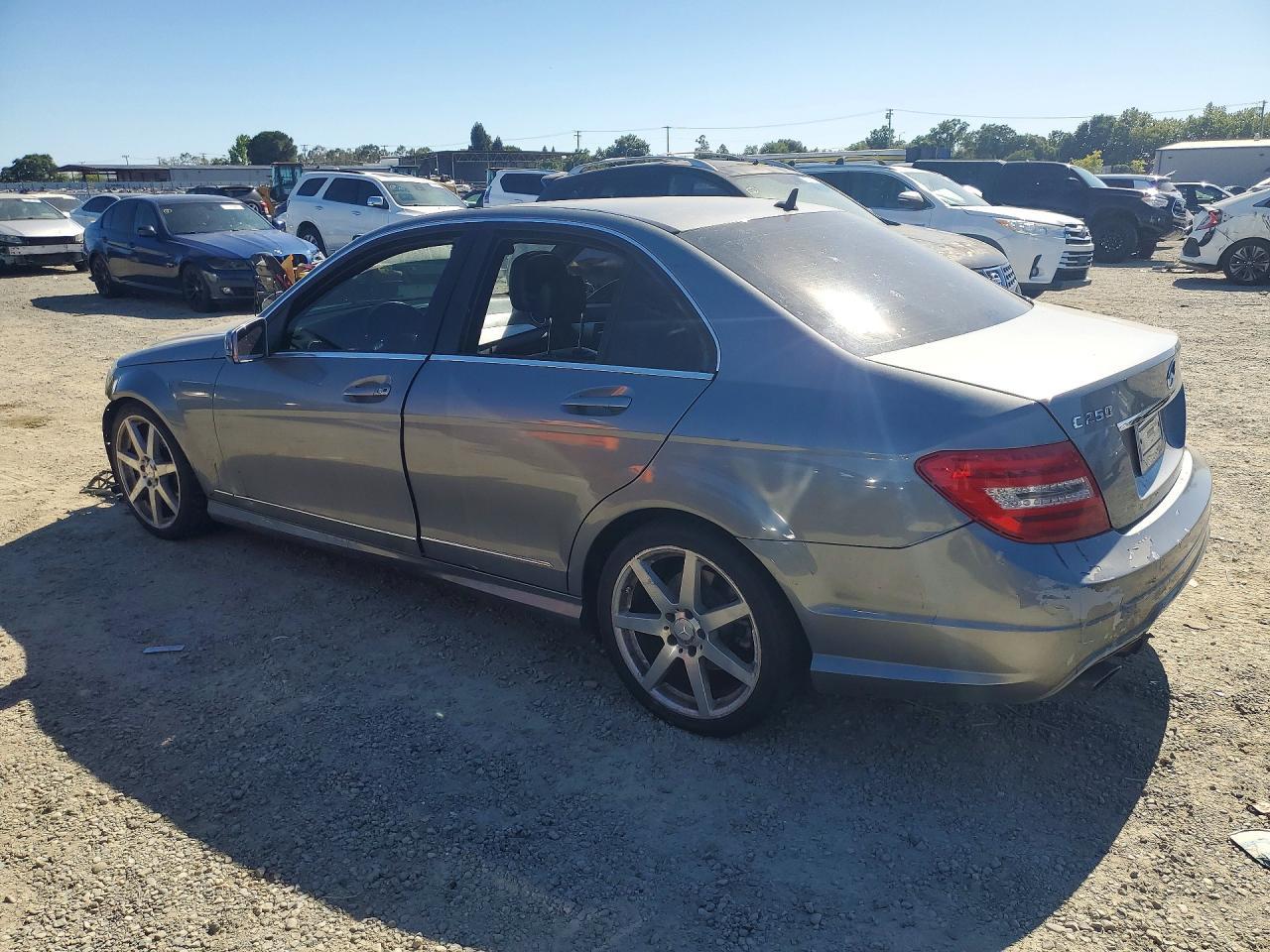 2013 Mercedes-Benz C 250 - Фото 2