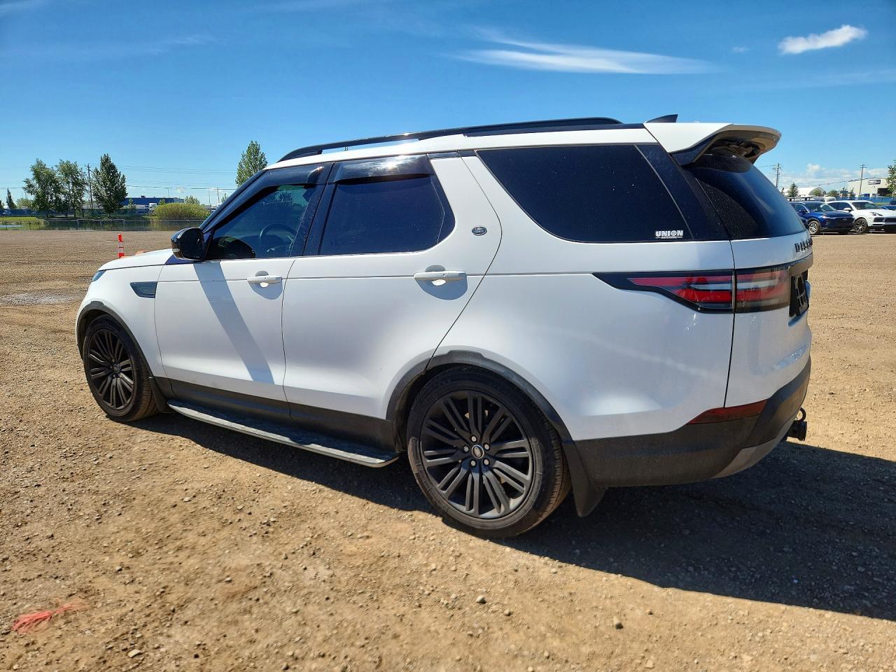 2017 Land Rover Discovery Hse - Image 2
