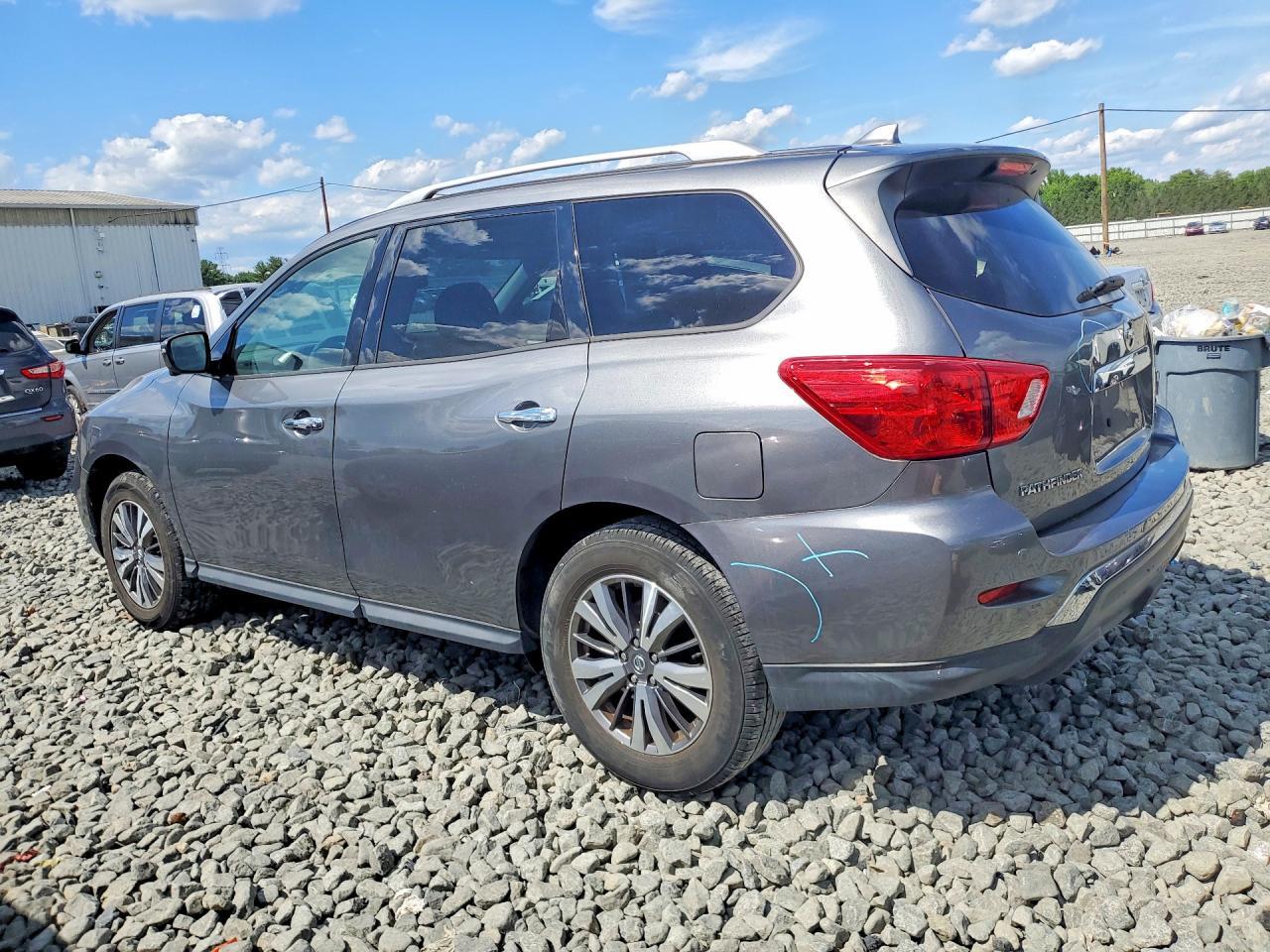 2020 Nissan Pathfinder Sl - Фото 2