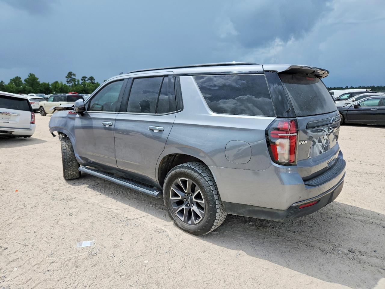 2022 Chevrolet Tahoe K1500 Z71 - Фото 2