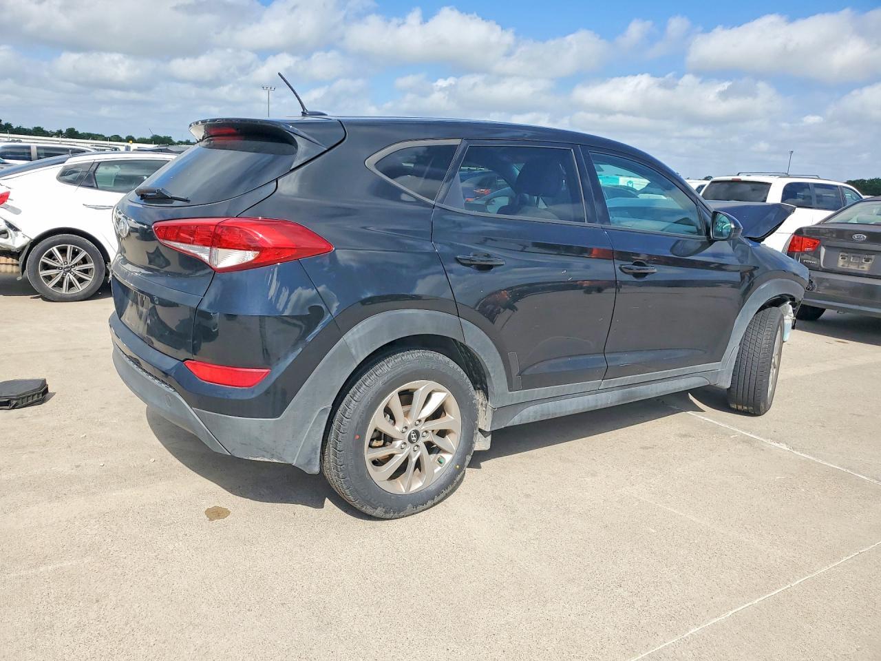2017 Hyundai Tucson Se - Фото 3