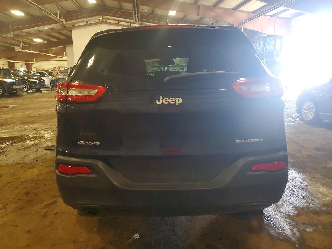 2016 Jeep Cherokee - Фото 6