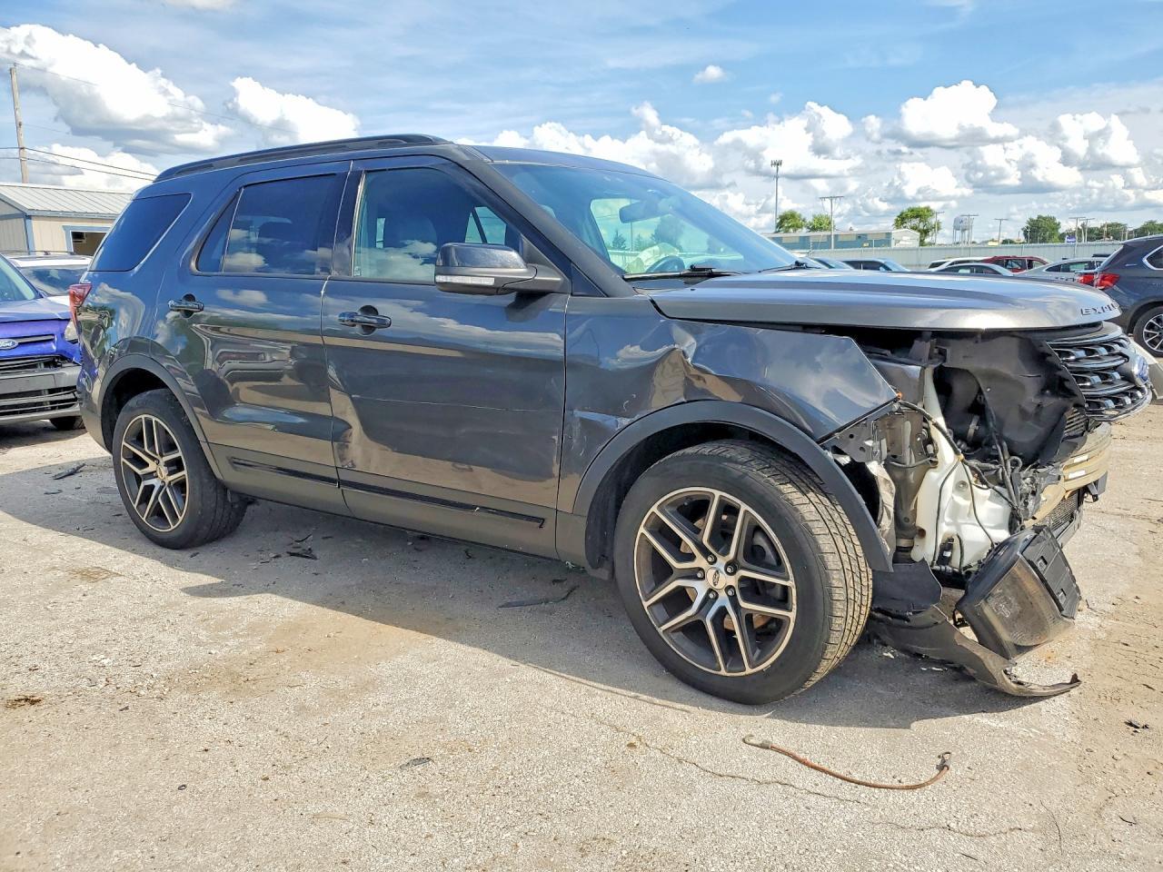 2017 Ford Explorer Sport - Фото 4