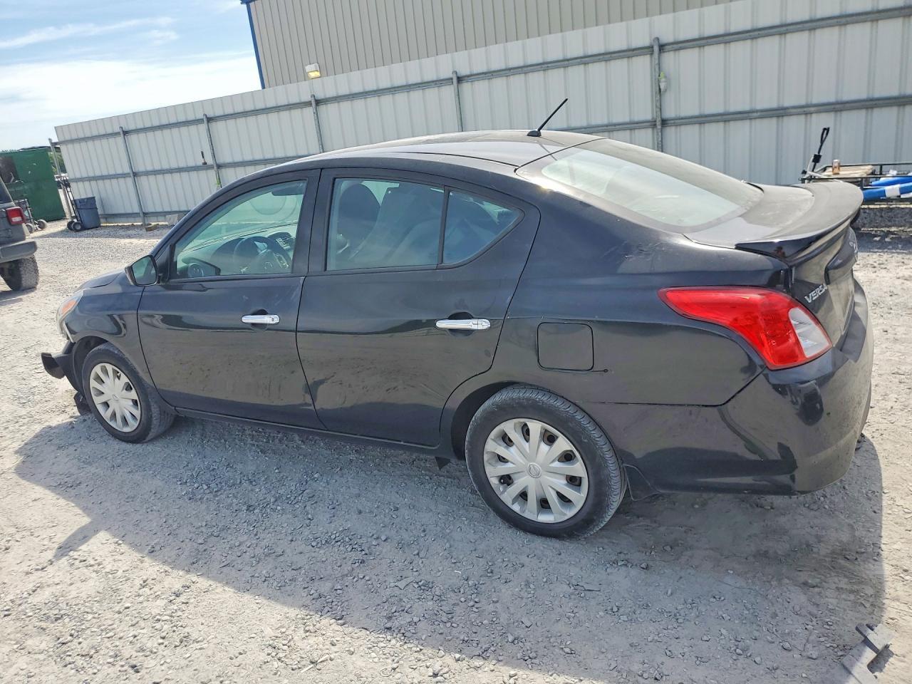 2019 Nissan Versa Sv - Фото 2