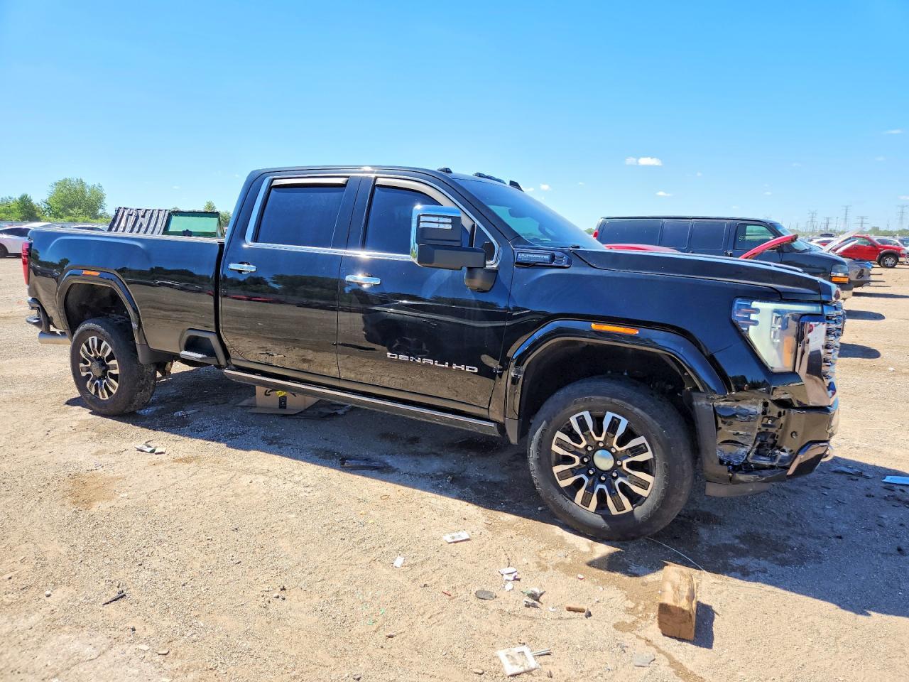 2024 GMC Sierra K3500 Denali Ultimate - Image 4