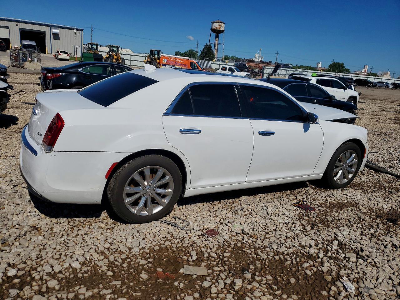 2020 Chrysler 300 Limited - Image 3