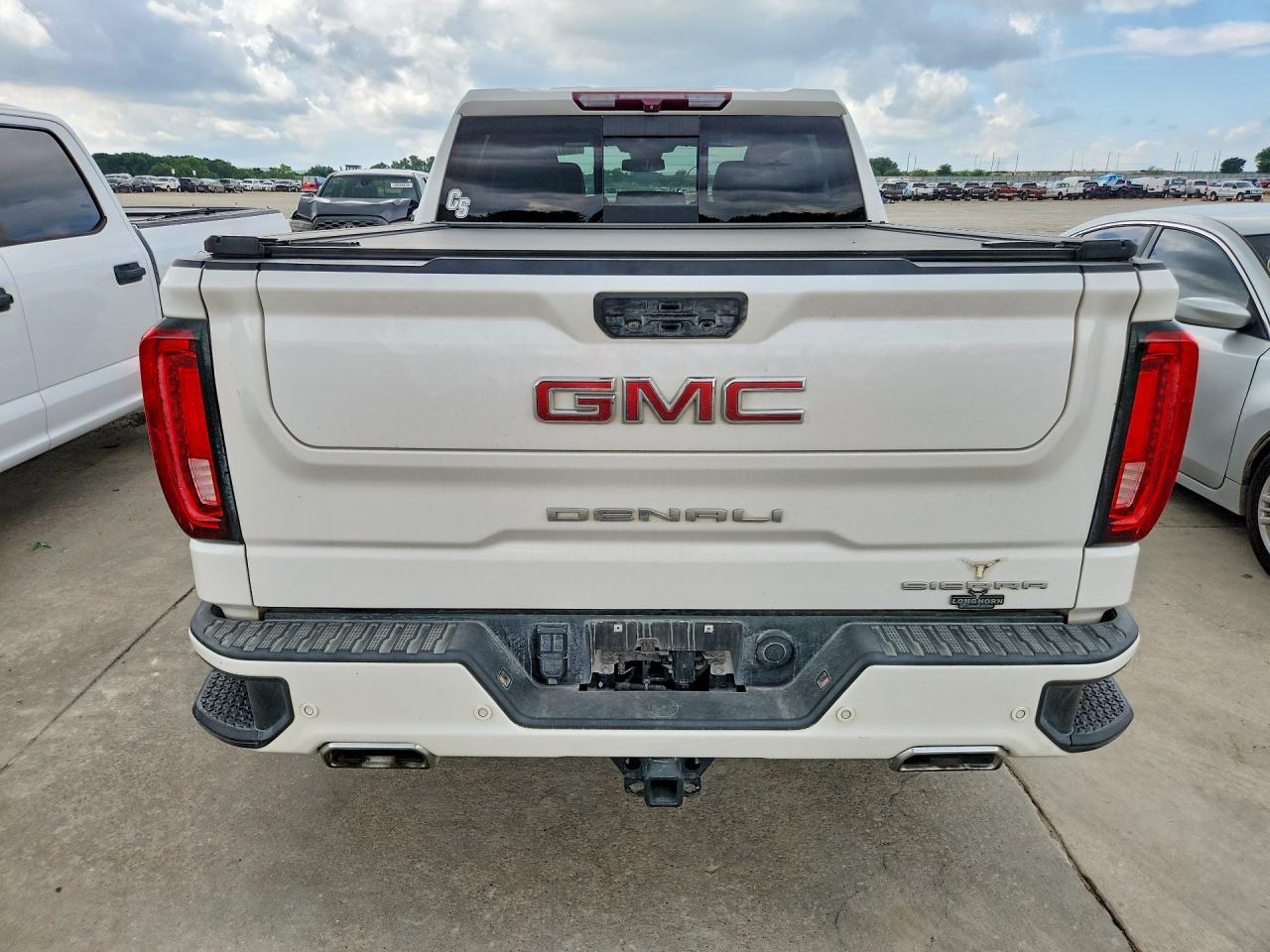 2022 GMC Sierra K1500 Denali - Image 6