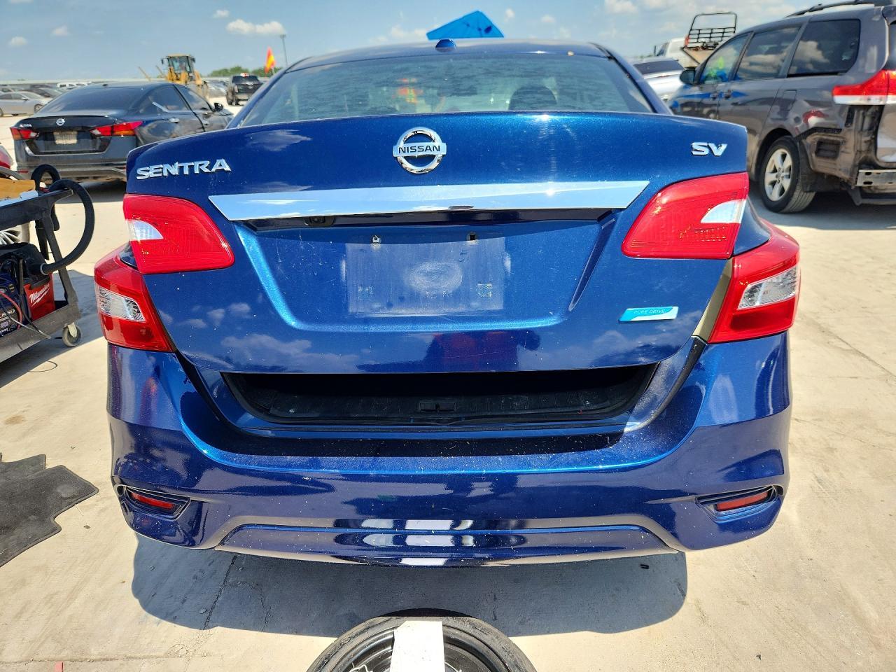 2018 Nissan Sentra Sv - Фото 6