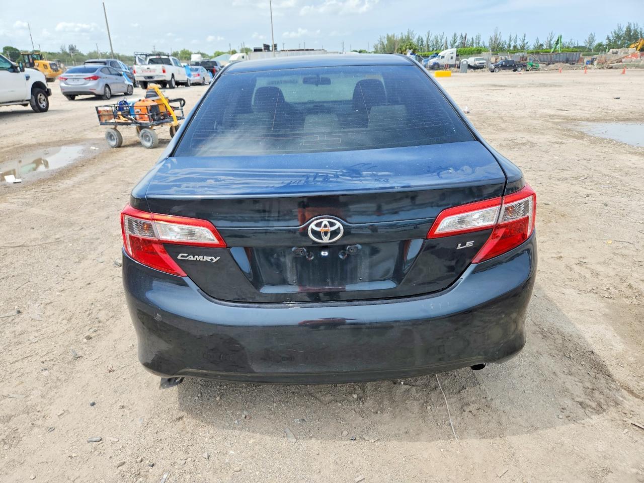 2013 Toyota Camry Le - Image 6