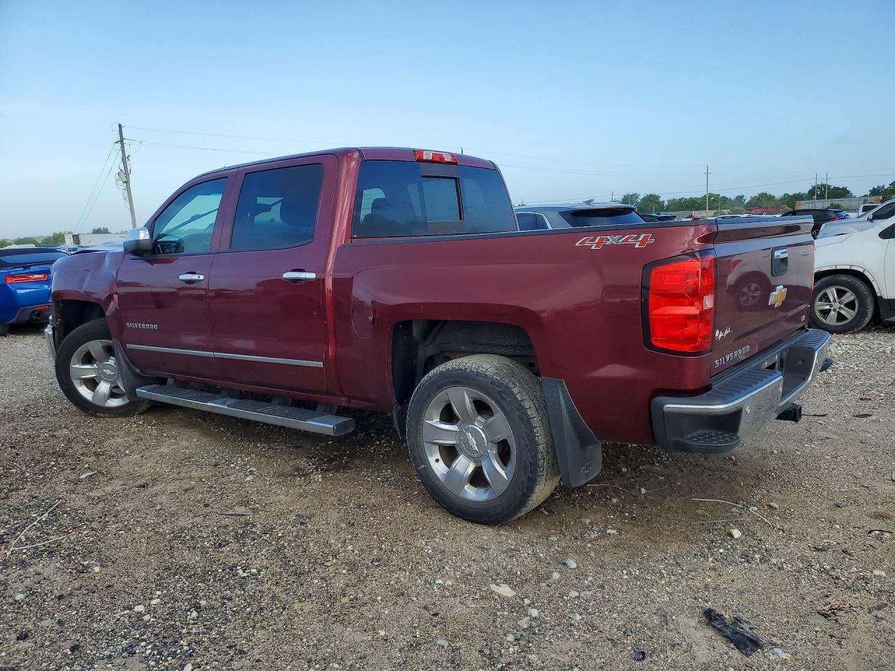 2014 Chevrolet Silverado - Фото 2