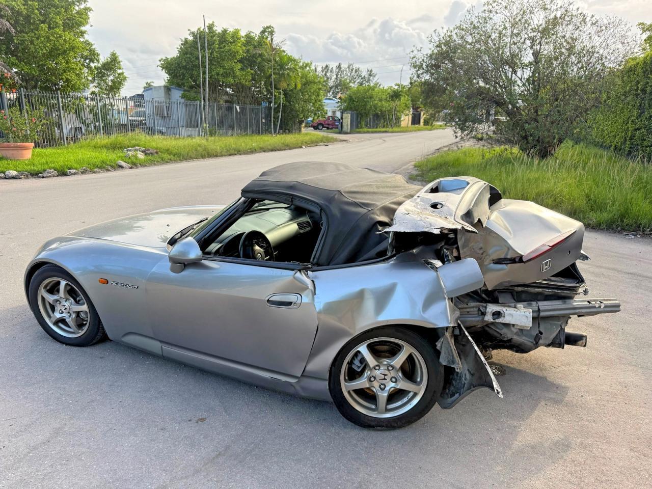 2003 Honda S2000 - Фото 2