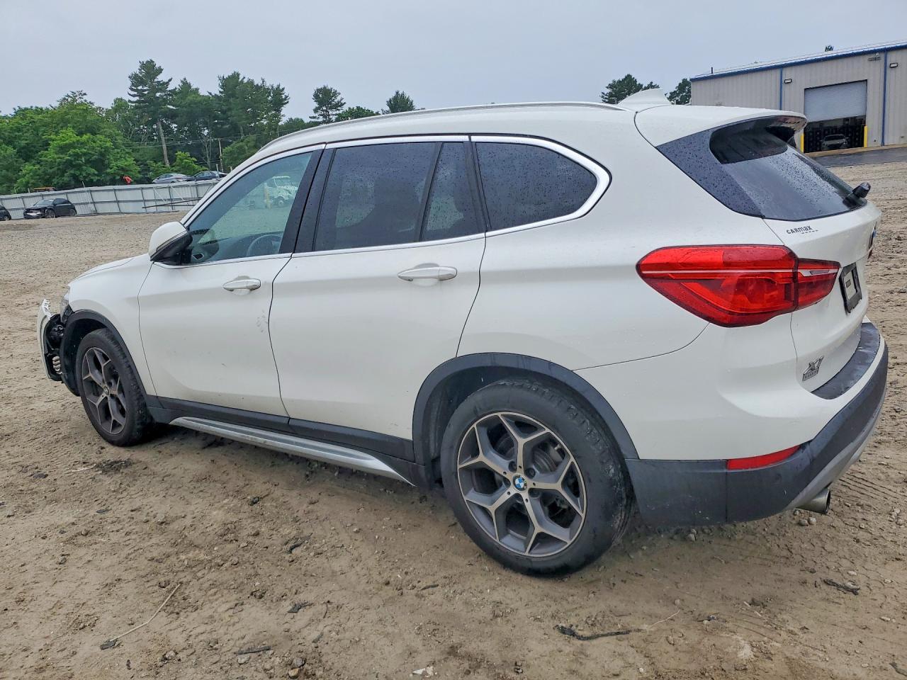 2018 BMW X1 xDrive28I - Фото 2