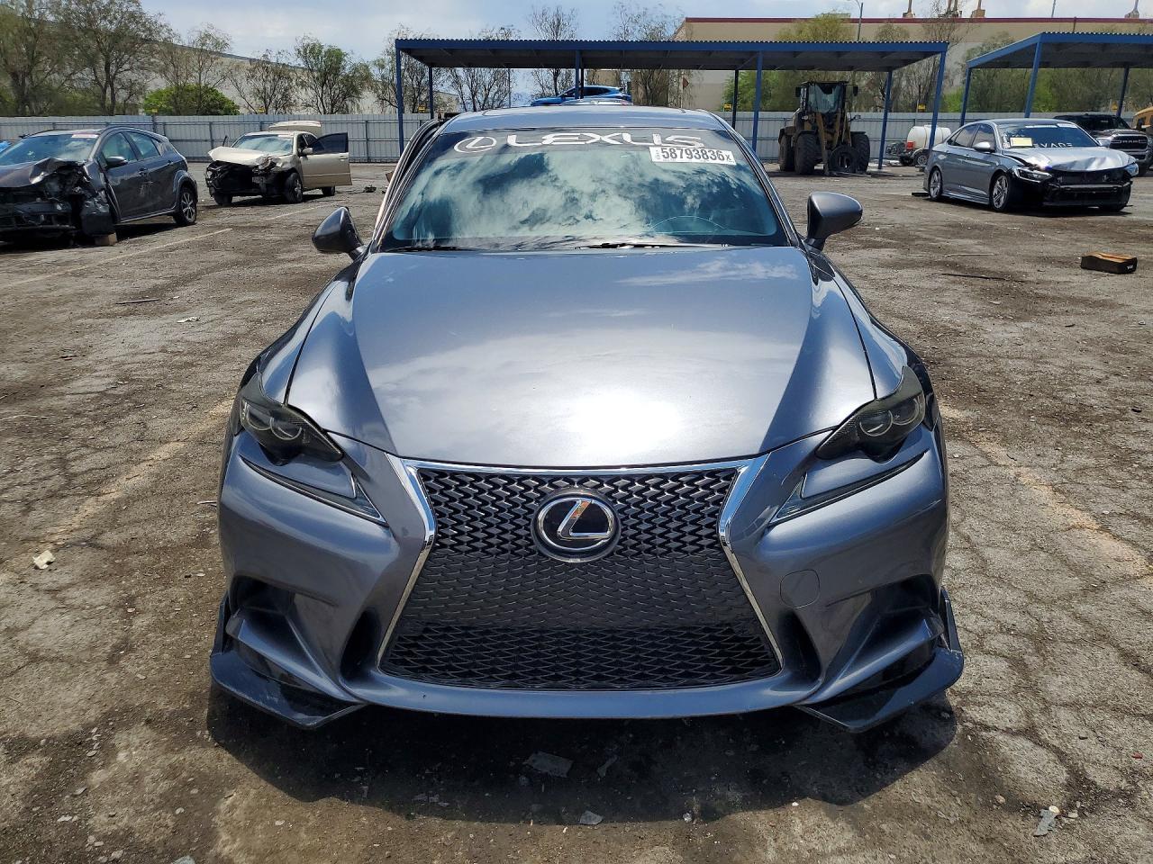 2016 Lexus Is 200T - Фото 5