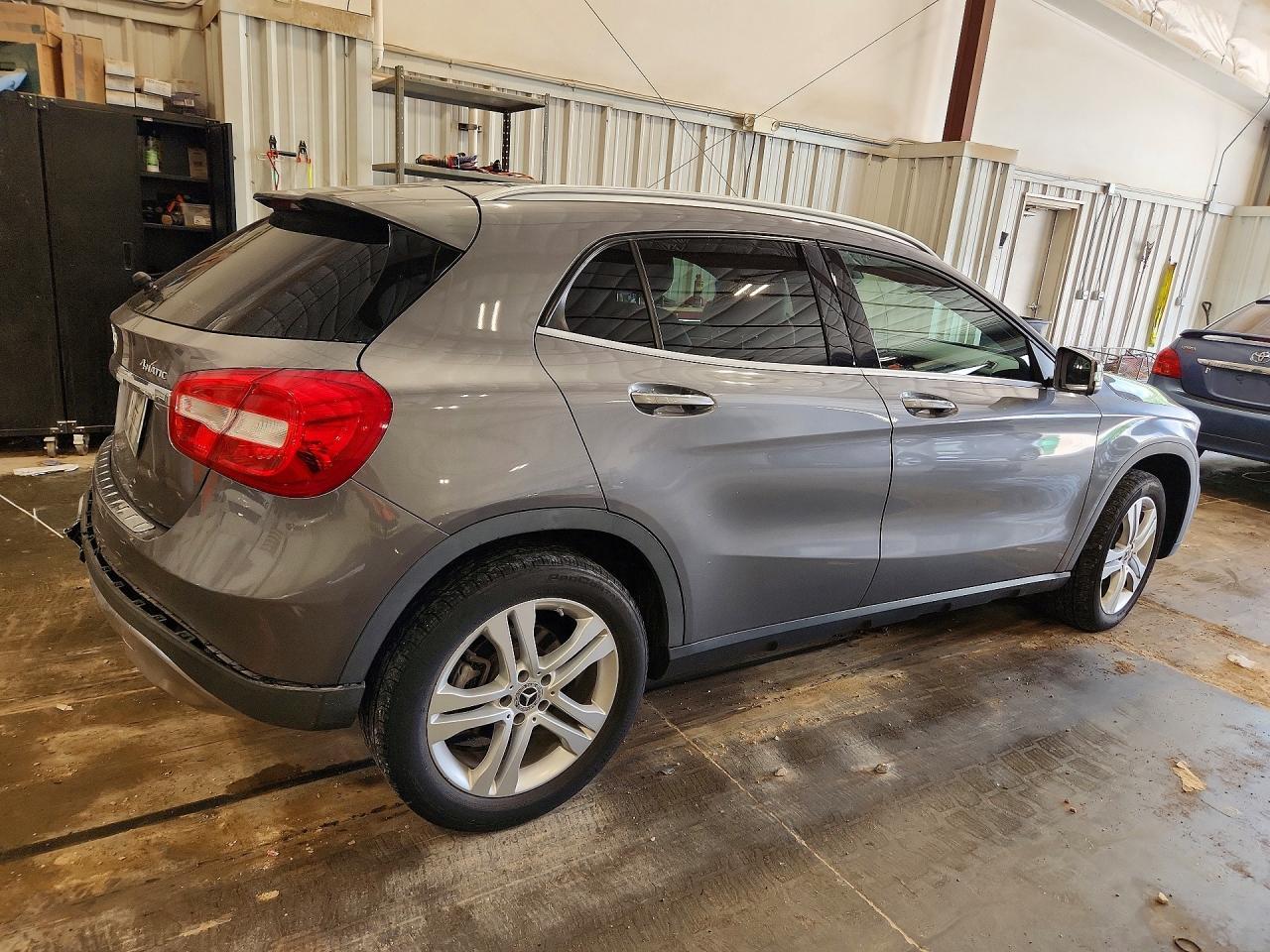 2019 Mercedes-Benz Gla 250 4Matic - Image 3