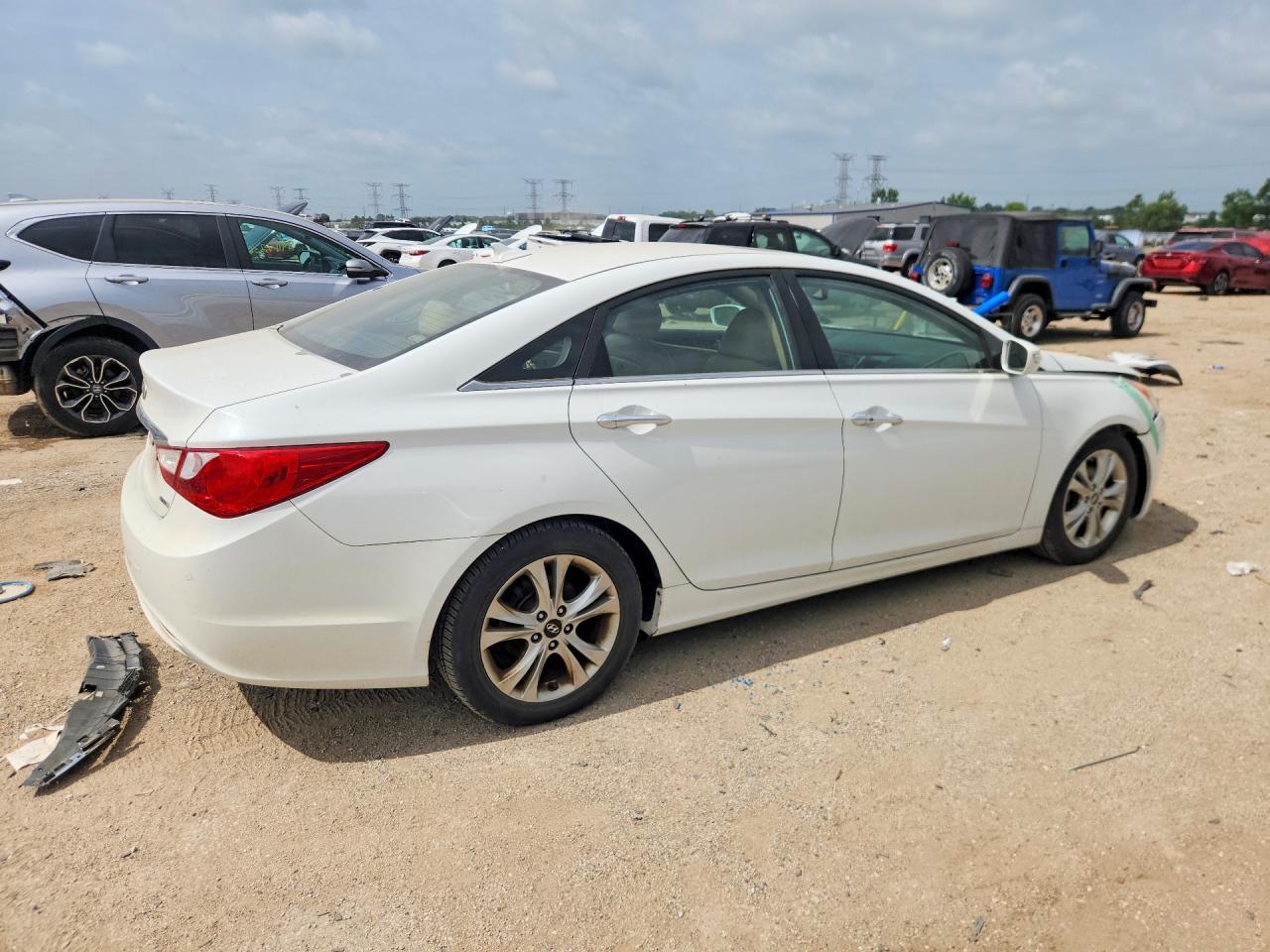 2011 Hyundai Sonata Limited - Image 3