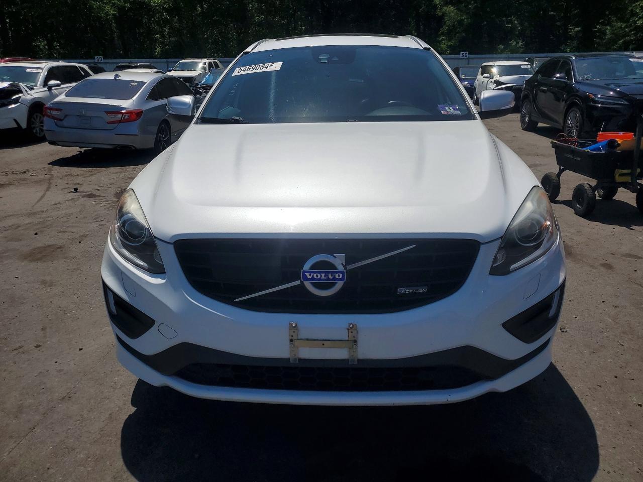 2015 Volvo Xc60 T6 R-Design Platinum - Image 5