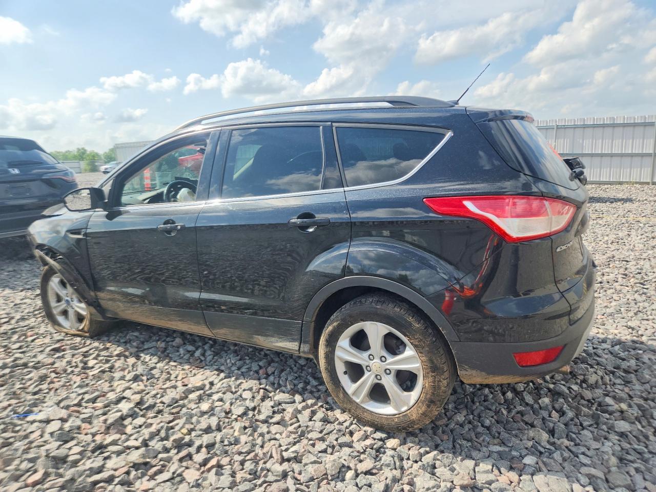 2013 Ford Escape Se - Фото 2