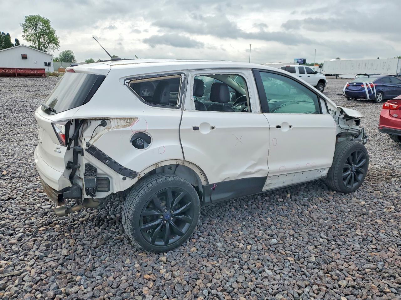 2017 Ford Escape Se - Фото 3