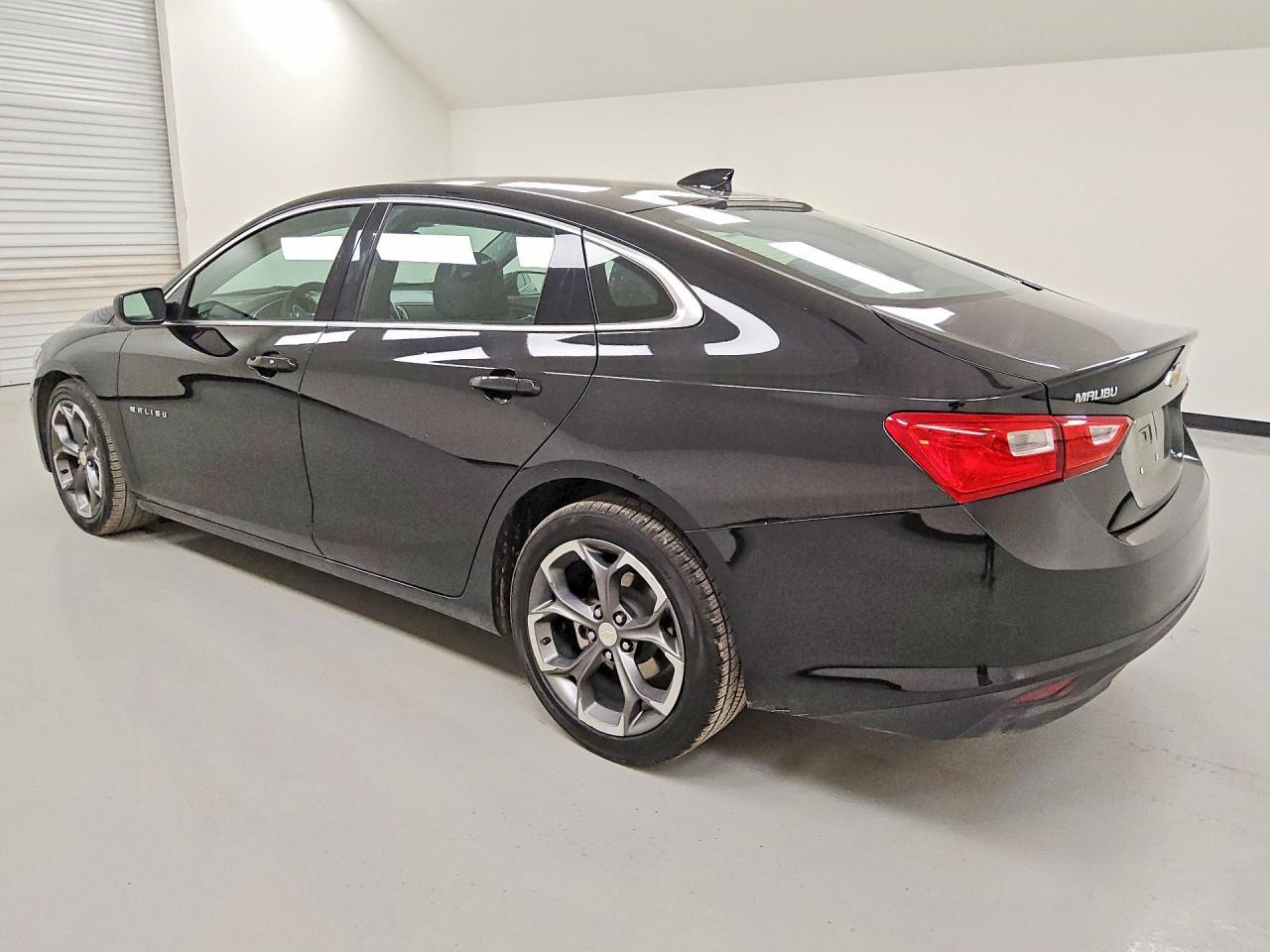 2023 Chevrolet Malibu Lt - Фото 2