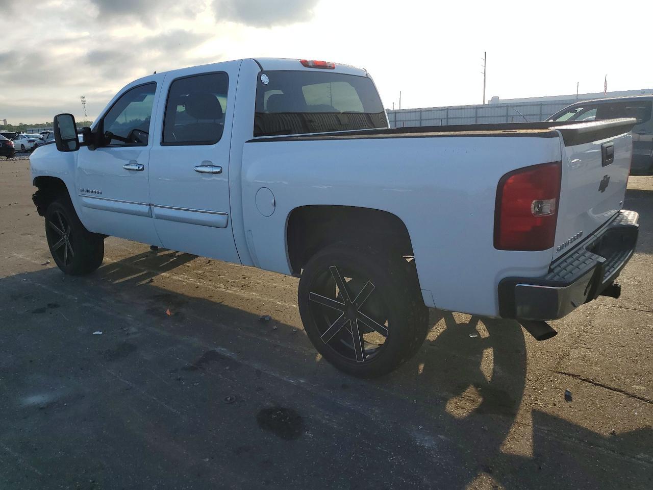 2013 Chevrolet Silverado K1500 Lt - Фото 2