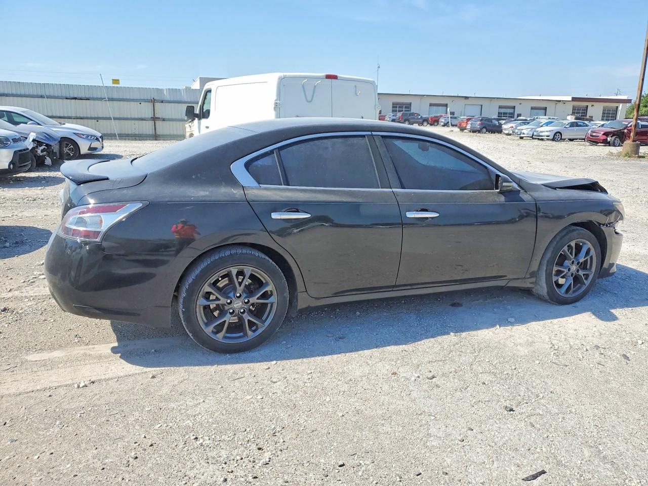 2012 Nissan Maxima 3.5 S - Image 3