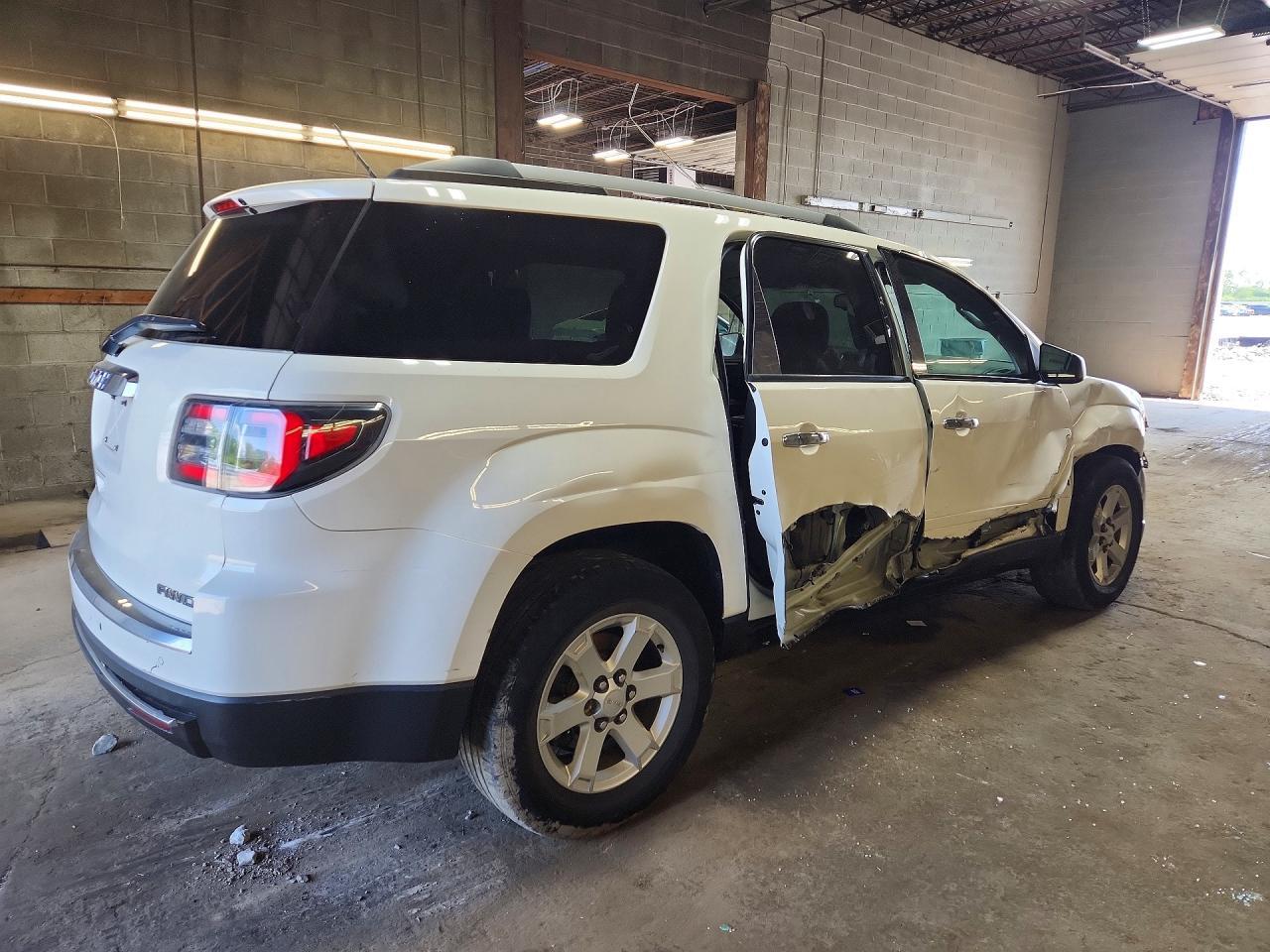2015 GMC Acadia Sle - Image 3