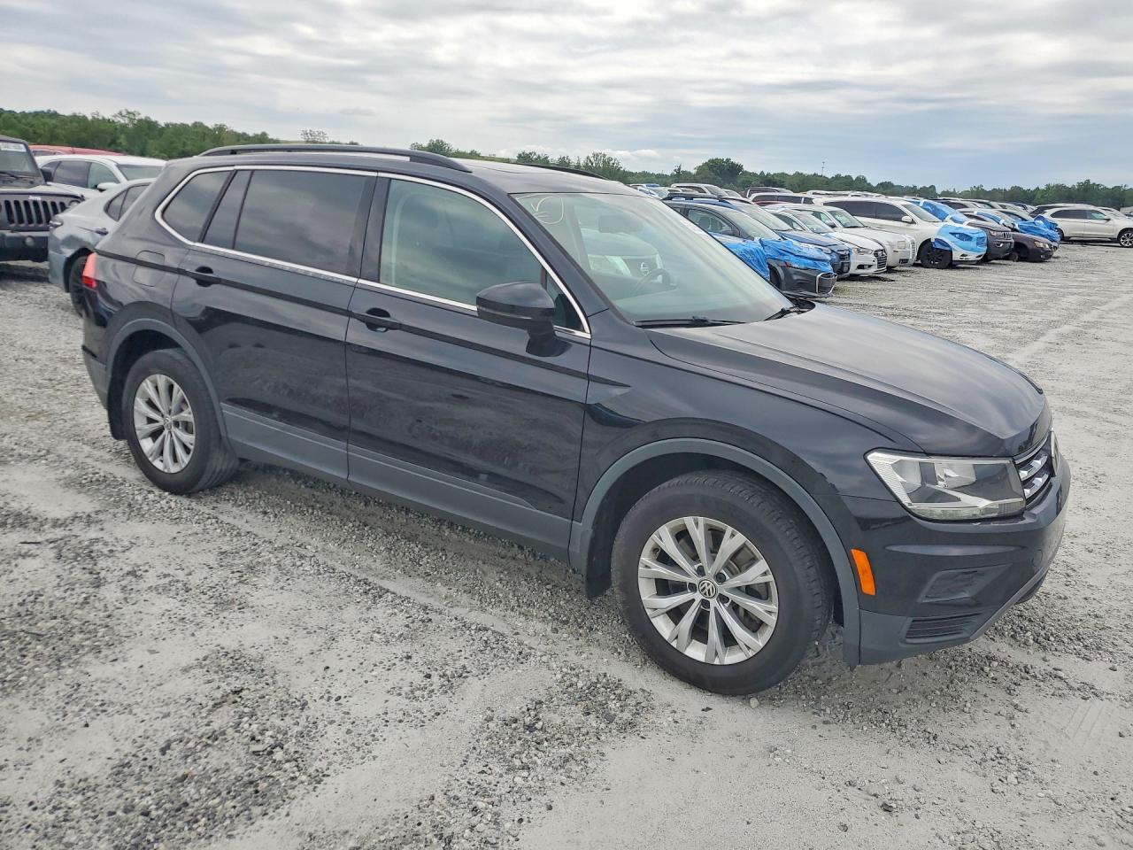 2019 Volkswagen Tiguan Se - Фото 4