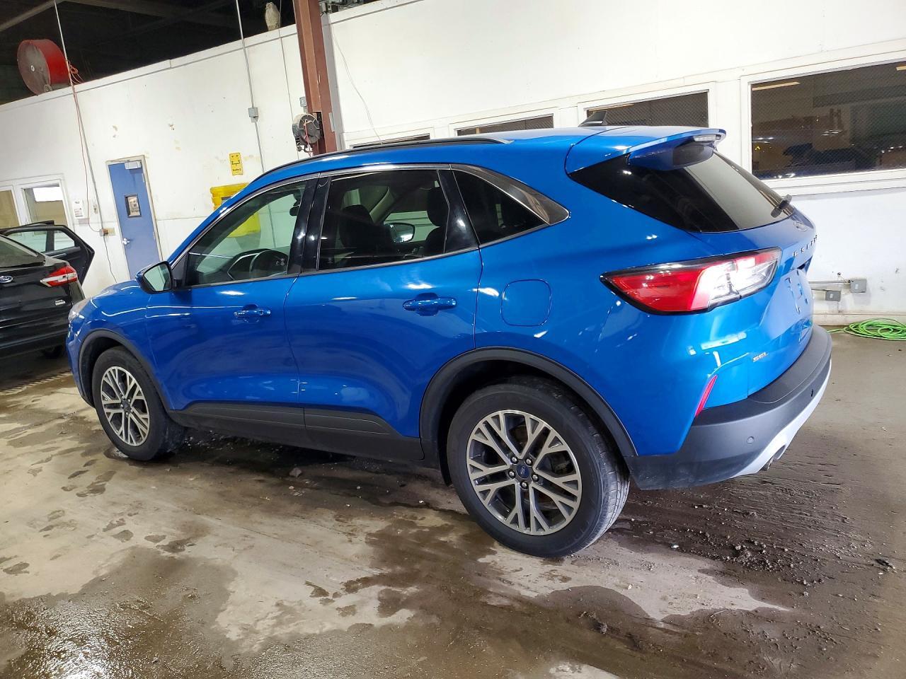 2020 Ford Escape - Фото 2