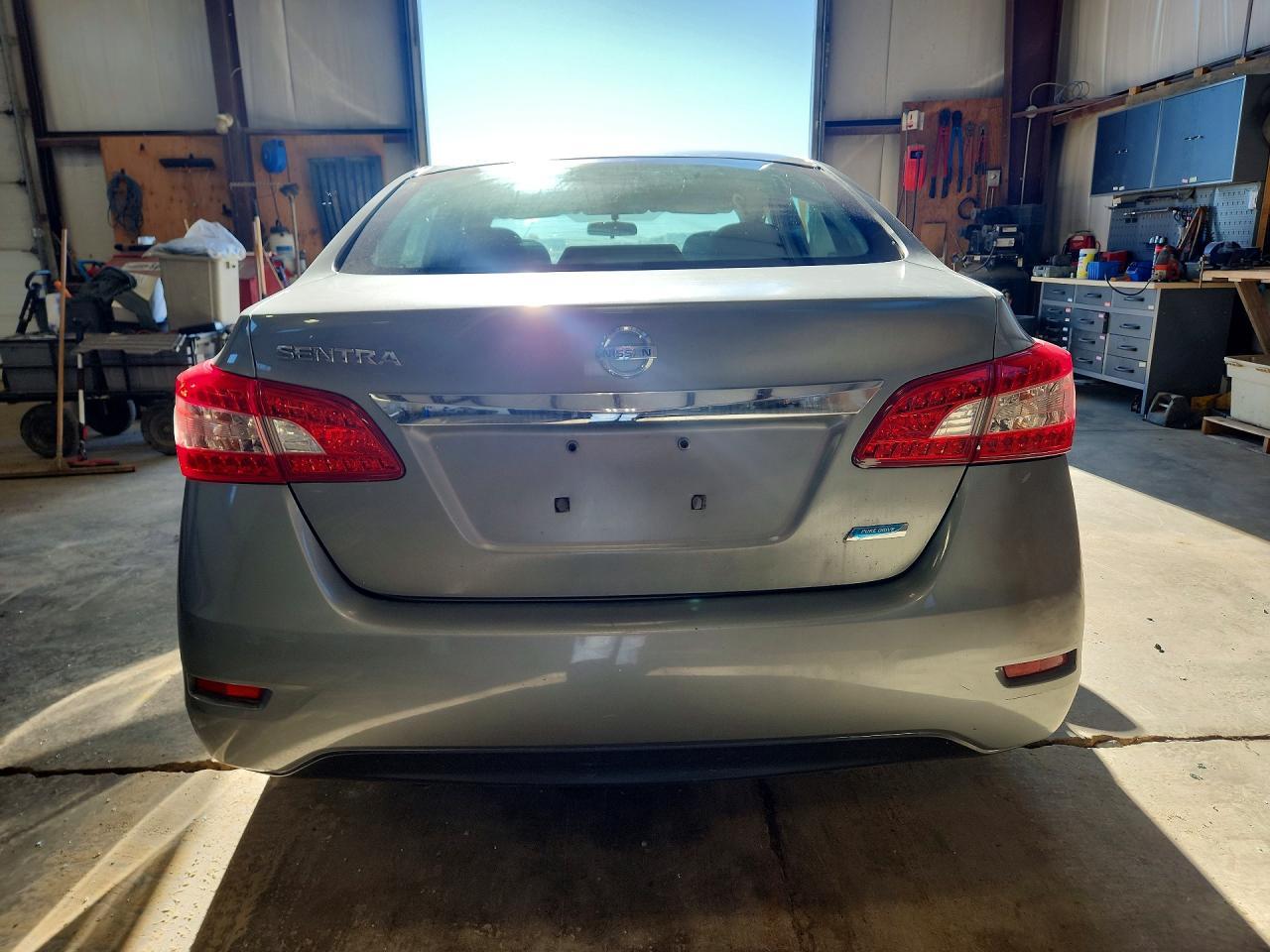 2013 Nissan Sentra S - Фото 6