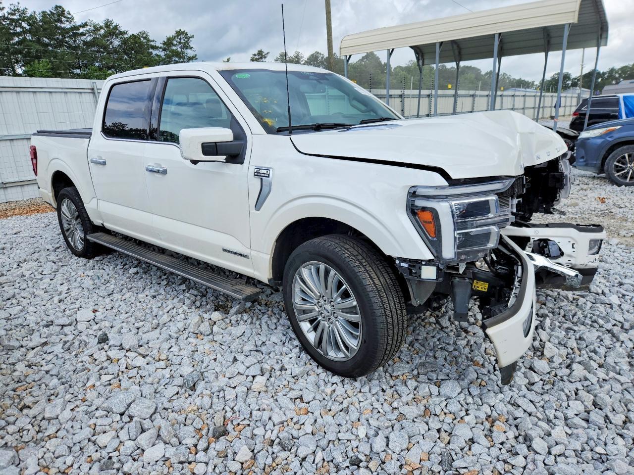 2024 Ford F150 Platinum - Image 4