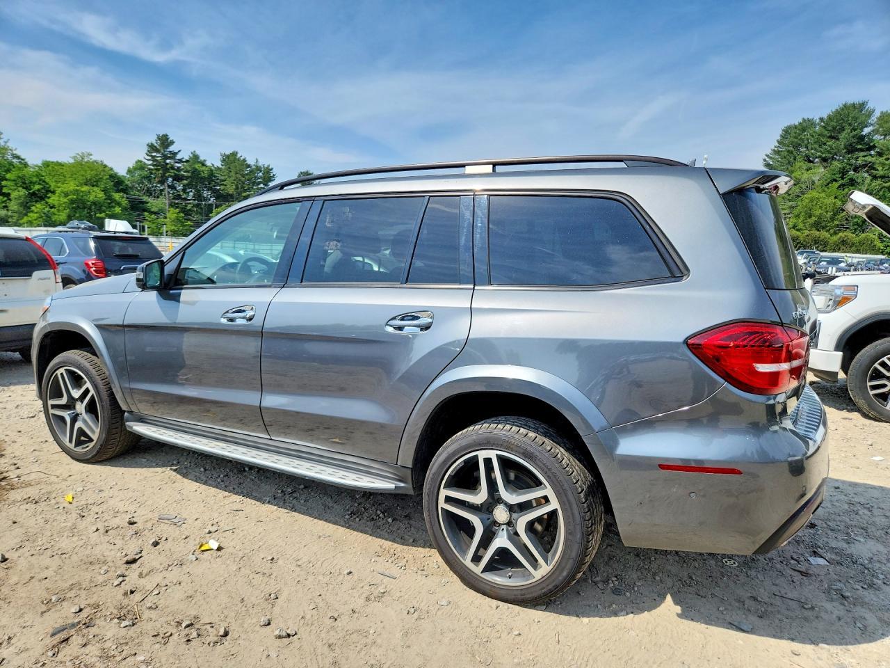 2017 Mercedes-Benz Gls 550 4Matic - Image 2