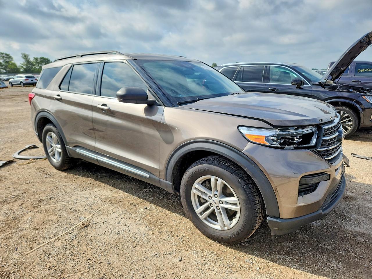 2021 Ford Explorer Xlt - Фото 4