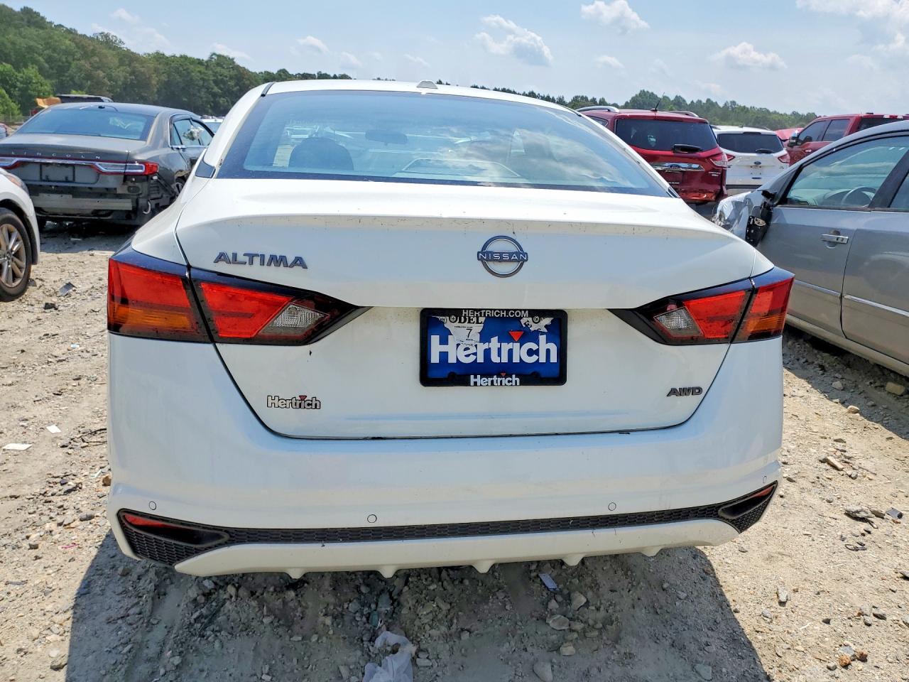 2025 Nissan Altima Sv - Image 6