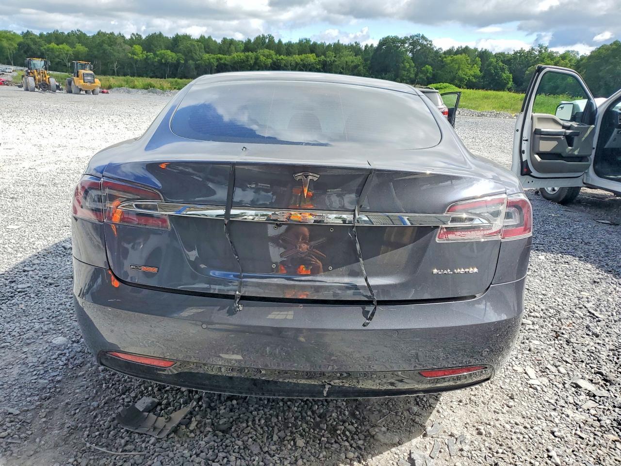 2019 Tesla Model S - Фото 6