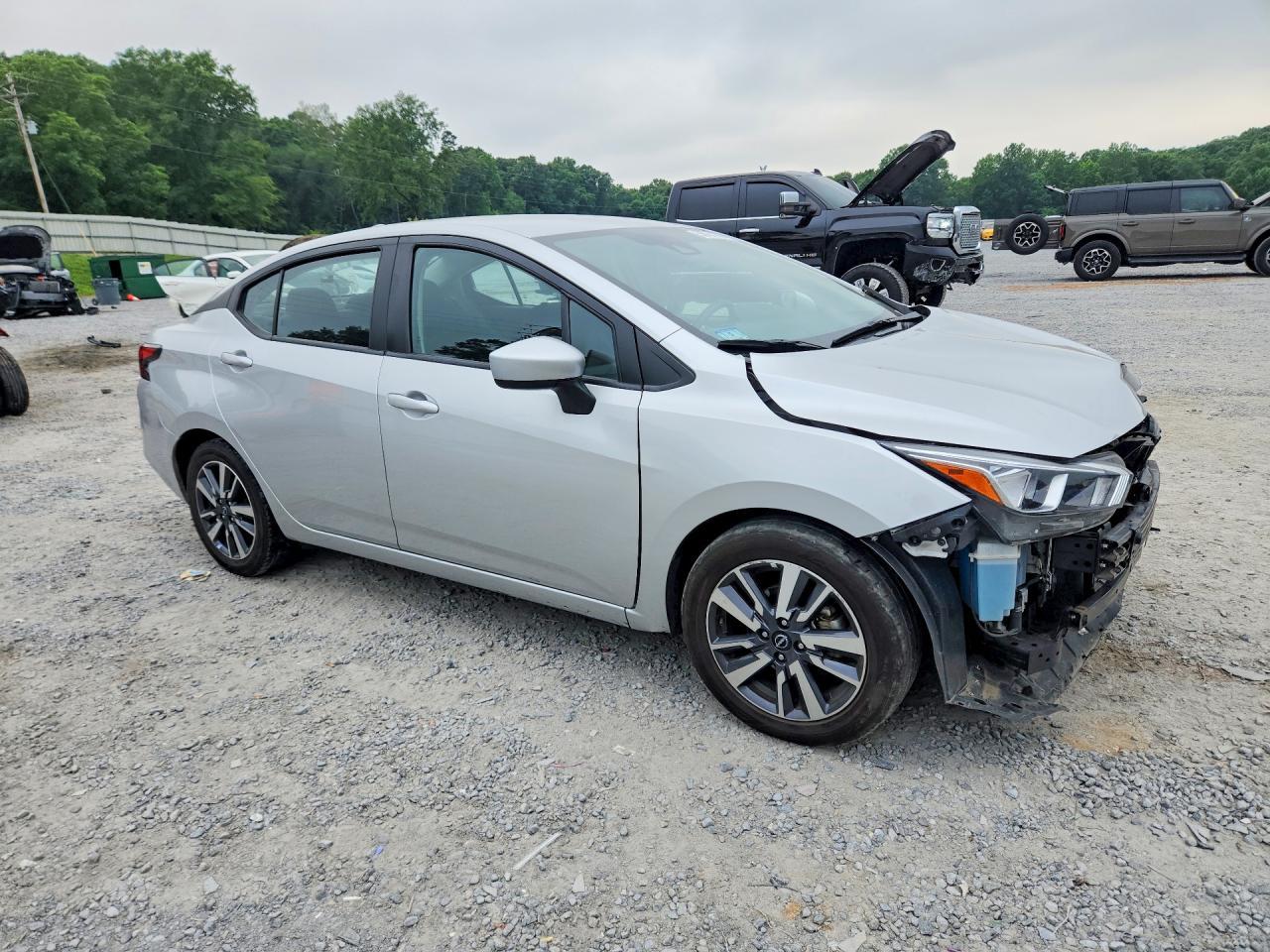 2023 Nissan Versa Sv - Image 4