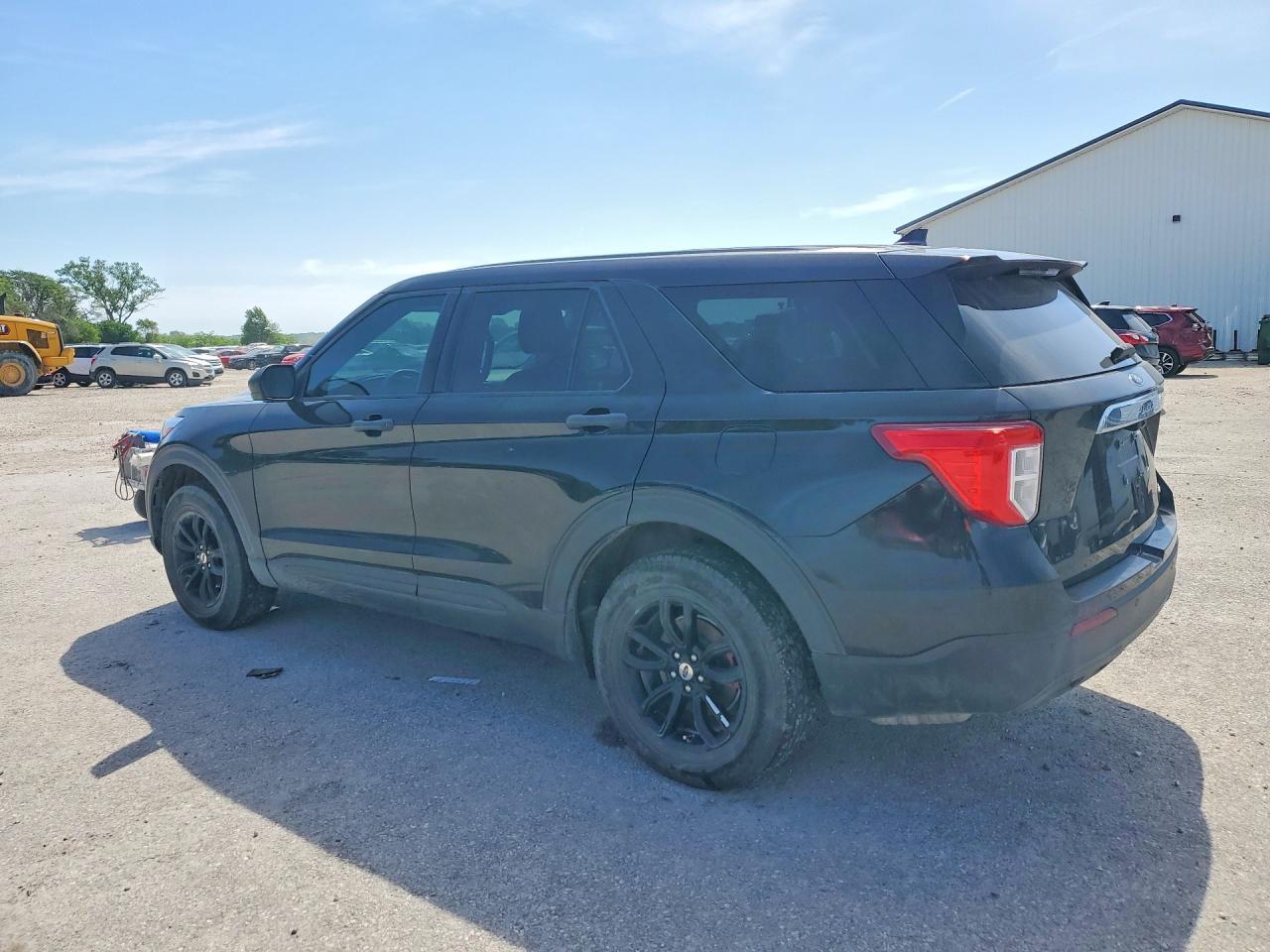 2021 Ford Explorer - Фото 2
