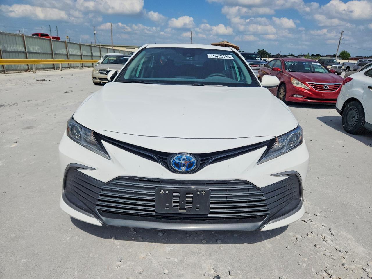 2022 Toyota Camry Le - Image 5