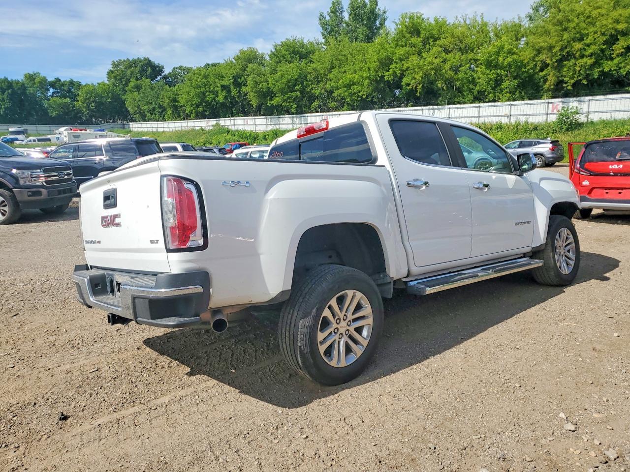 2017 GMC Canyon Slt - Image 3