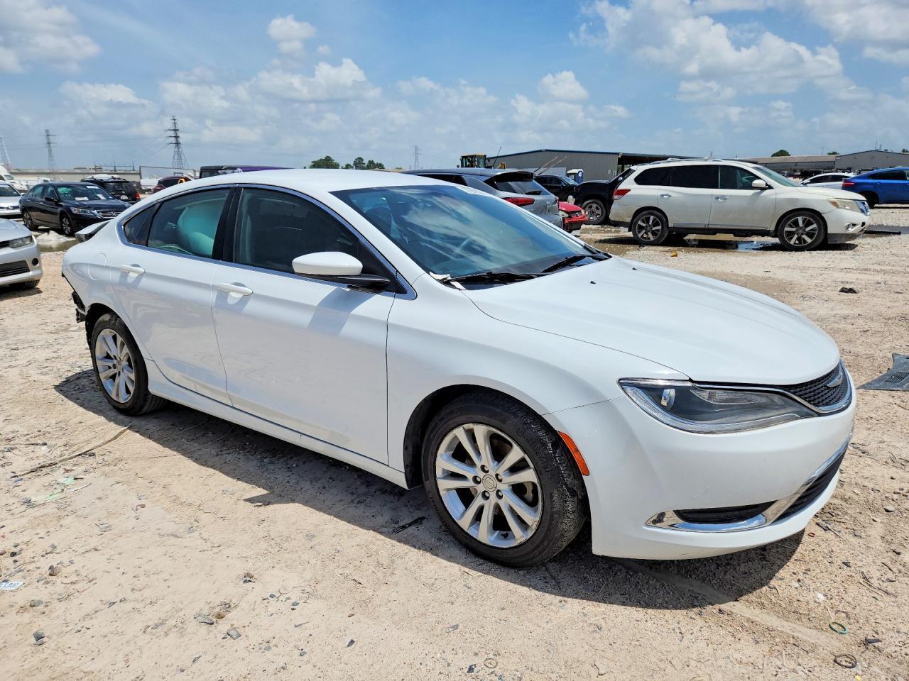 2016 Chrysler 200 Limited - Фото 4