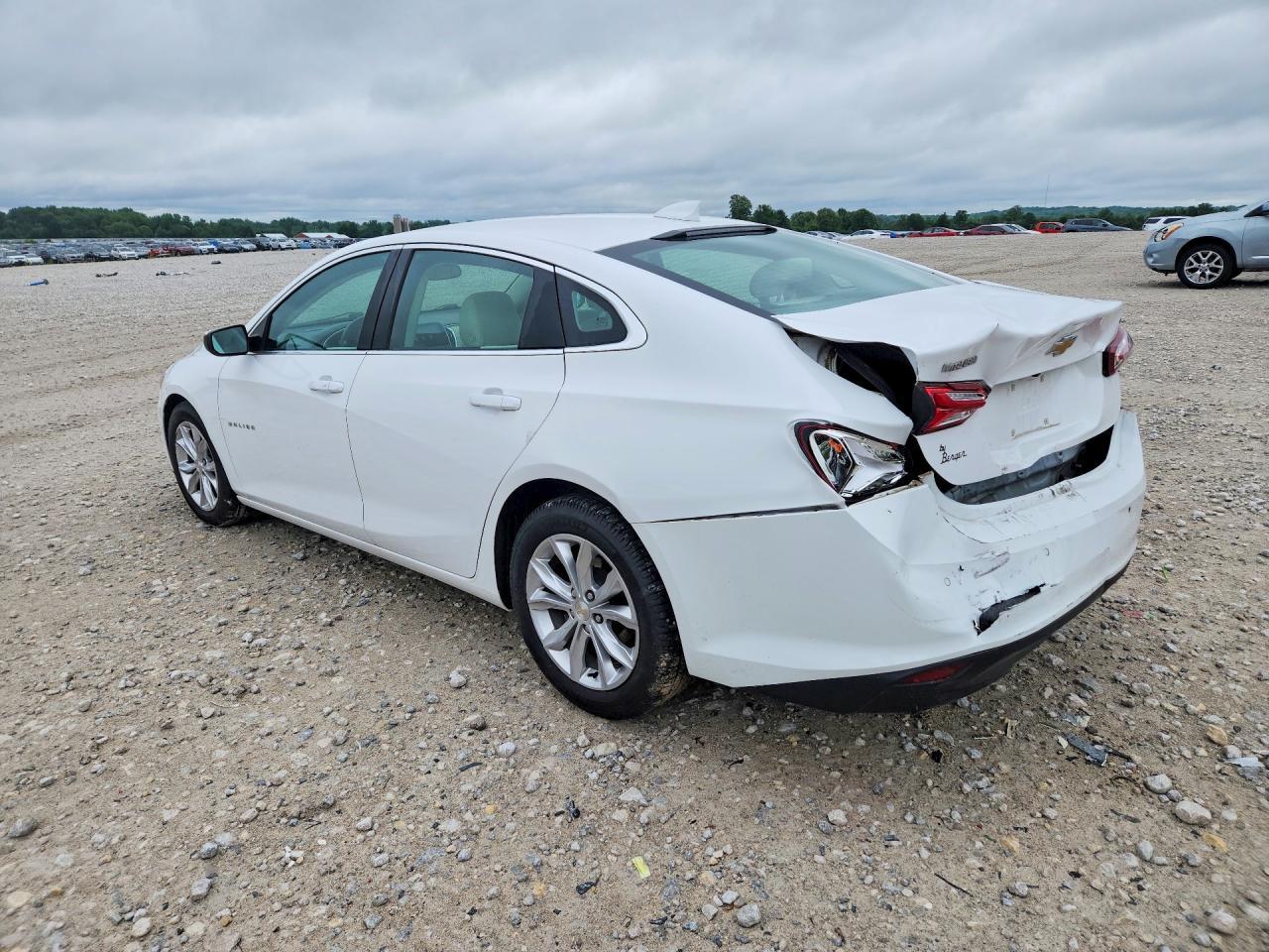 2020 Chevrolet Malibu Lt - Image 2