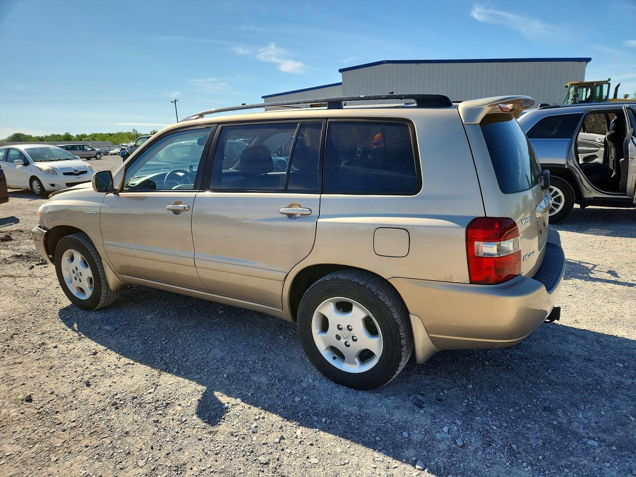 2005 Toyota Highlander Limited - Image 2
