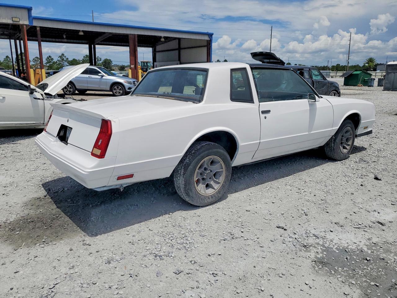 1987 Chevrolet Monte Carlo - Фото 3