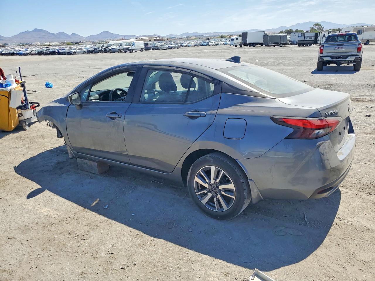 2023 Nissan Versa Sv - Image 2