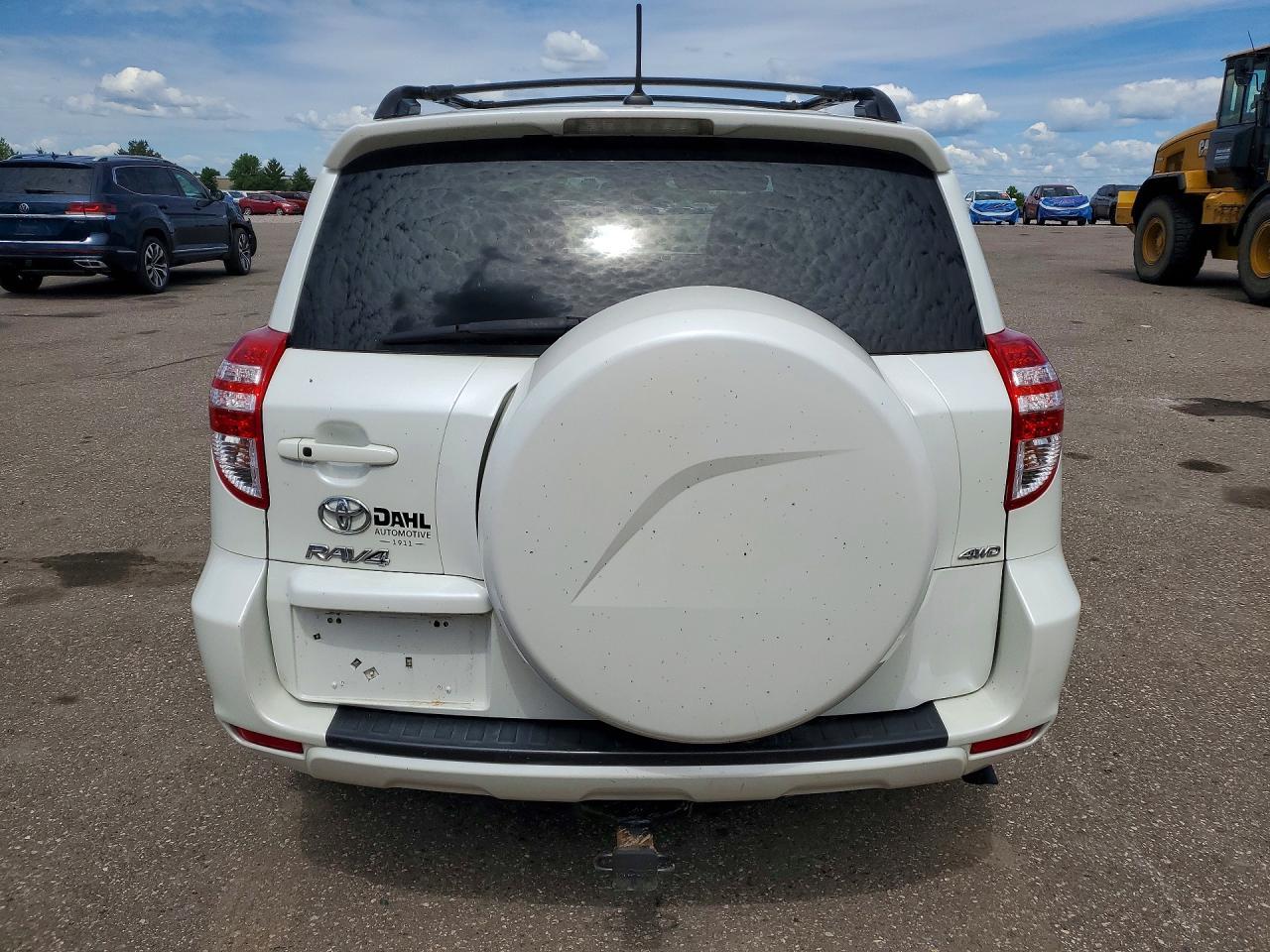 2012 Toyota Rav4 - Image 6